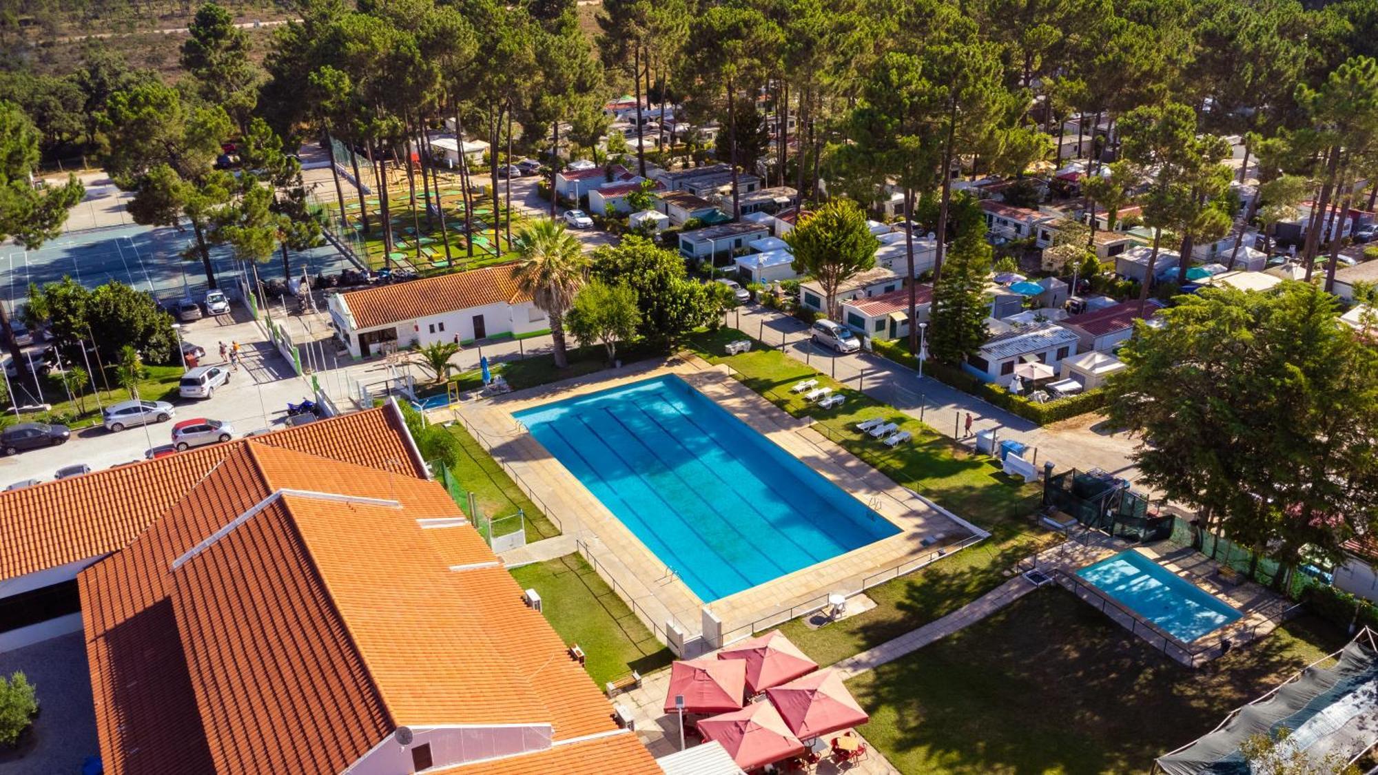 Kampaoh Sesimbra Hotel ภายนอก รูปภาพ